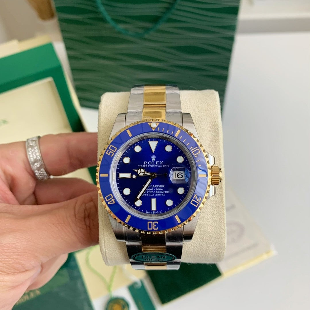 Rolex Submariner Date