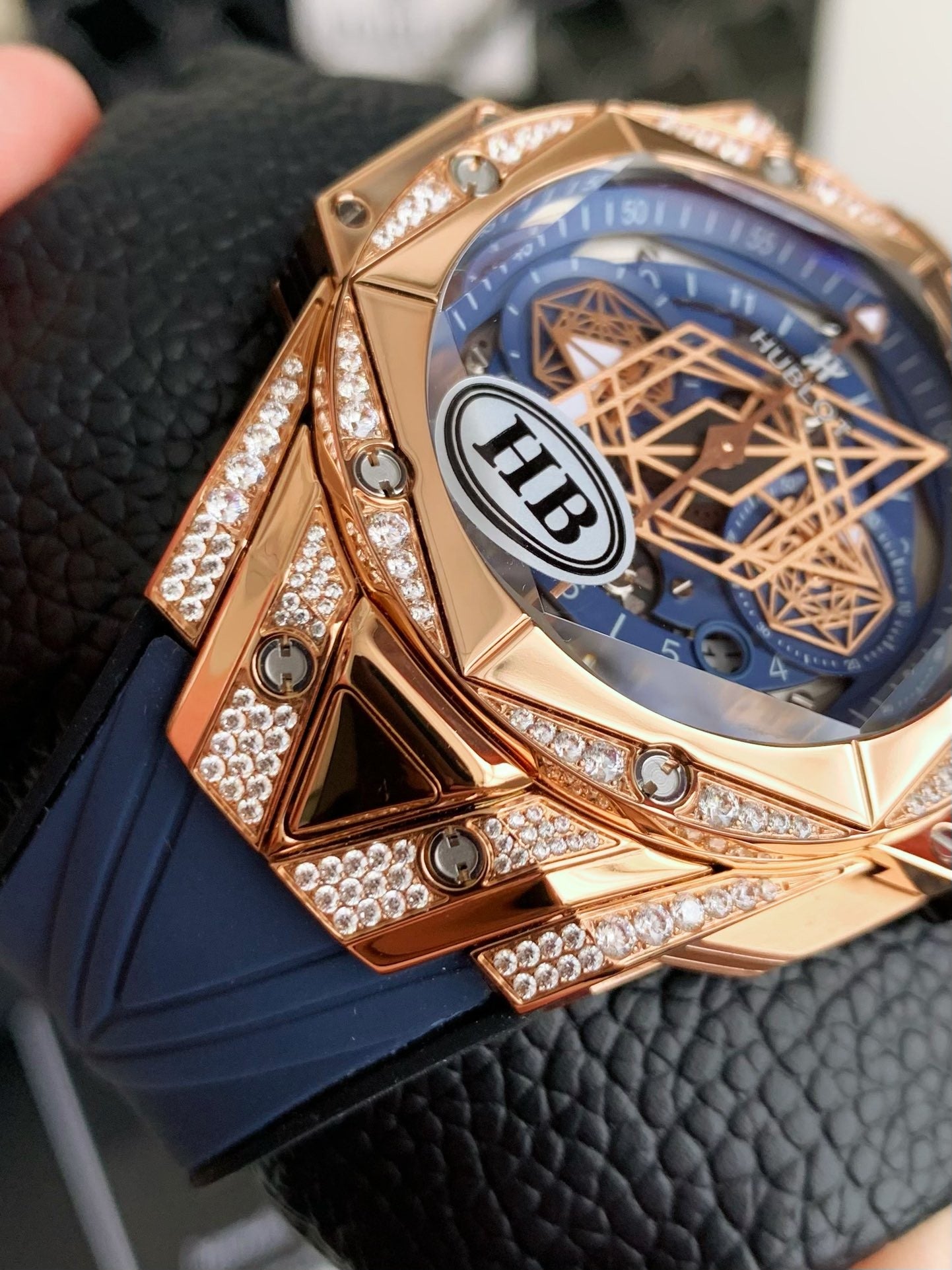 Hublot Big Bang — Rose Gold Diamond Blue