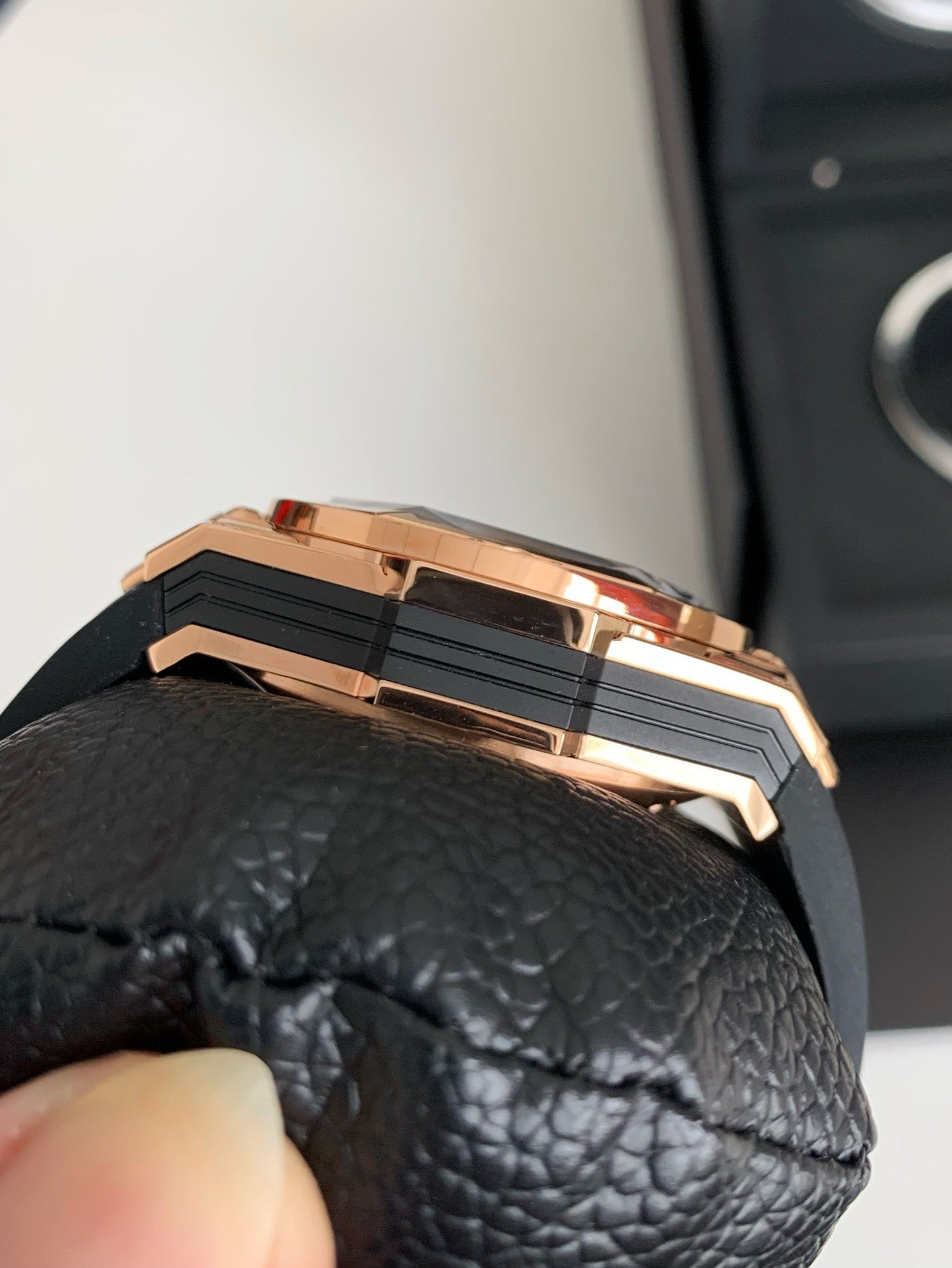 Hublot Big Bang — Rose Gold Diamond Blue