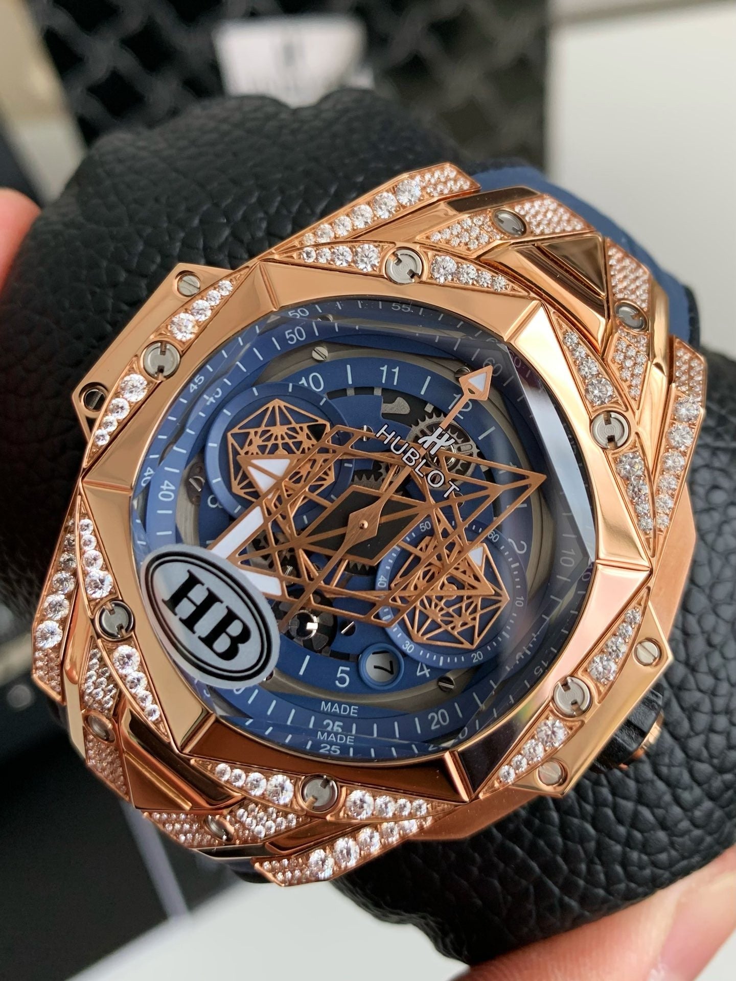 Hublot Big Bang — Rose Gold Diamond Blue