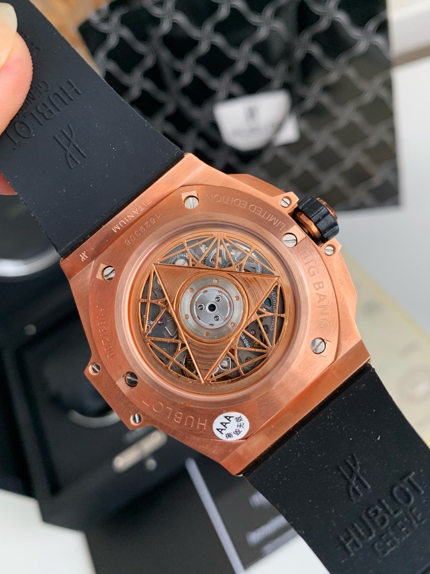 Hublot Big Bang — Rose Gold Diamond Blue