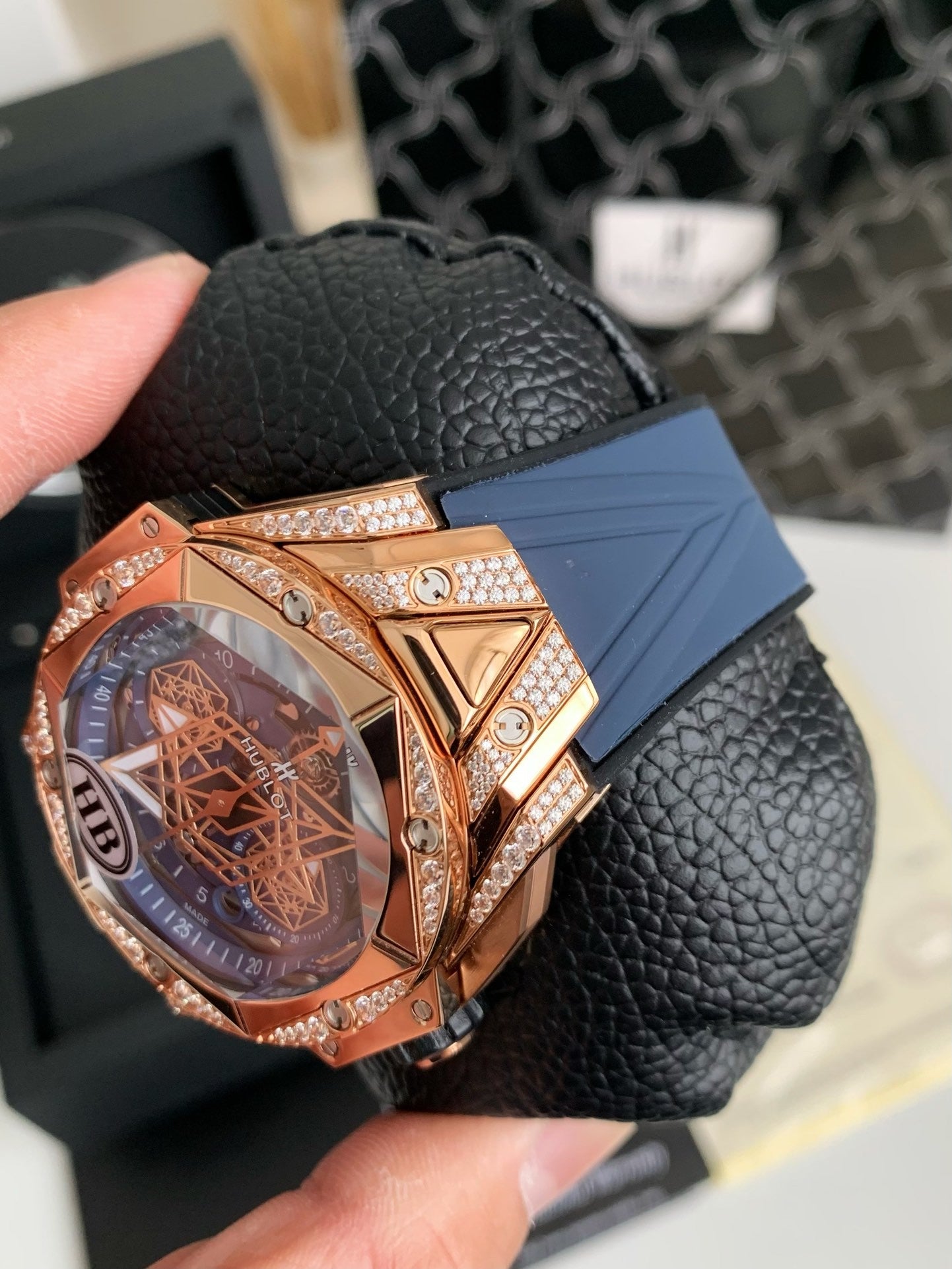Hublot Big Bang — Rose Gold Diamond Blue