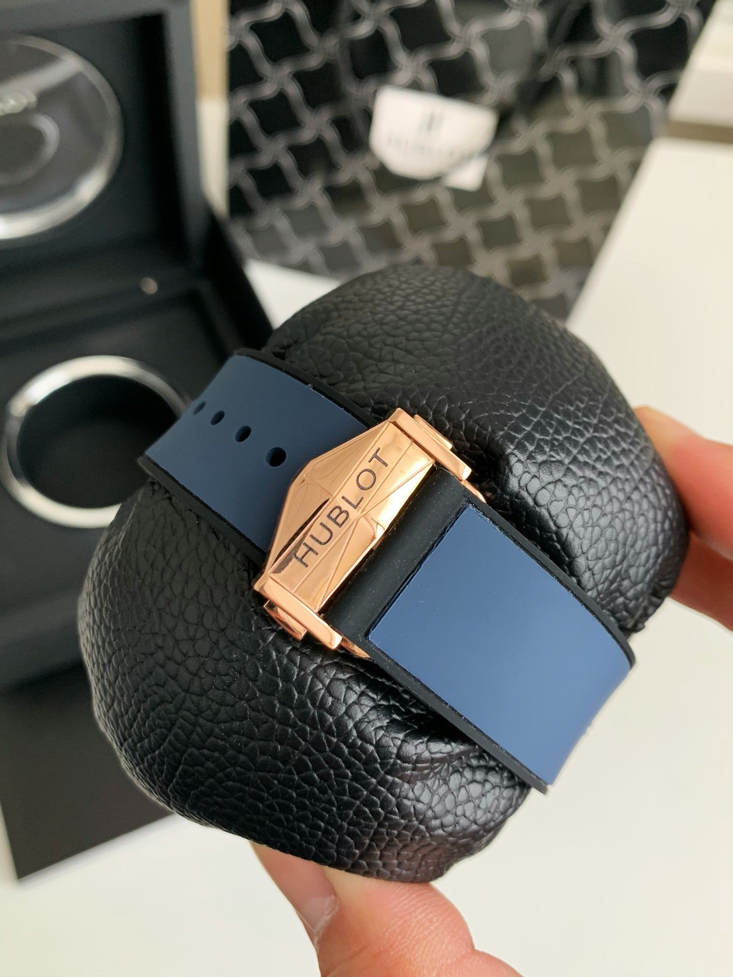 Hublot Big Bang — Rose Gold Diamond Blue