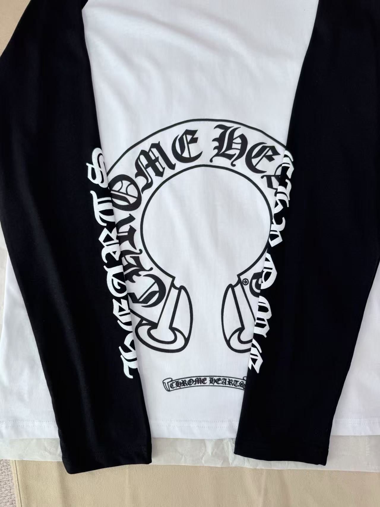 Chrome Heart Raglan Horseshoe Long Sleeve