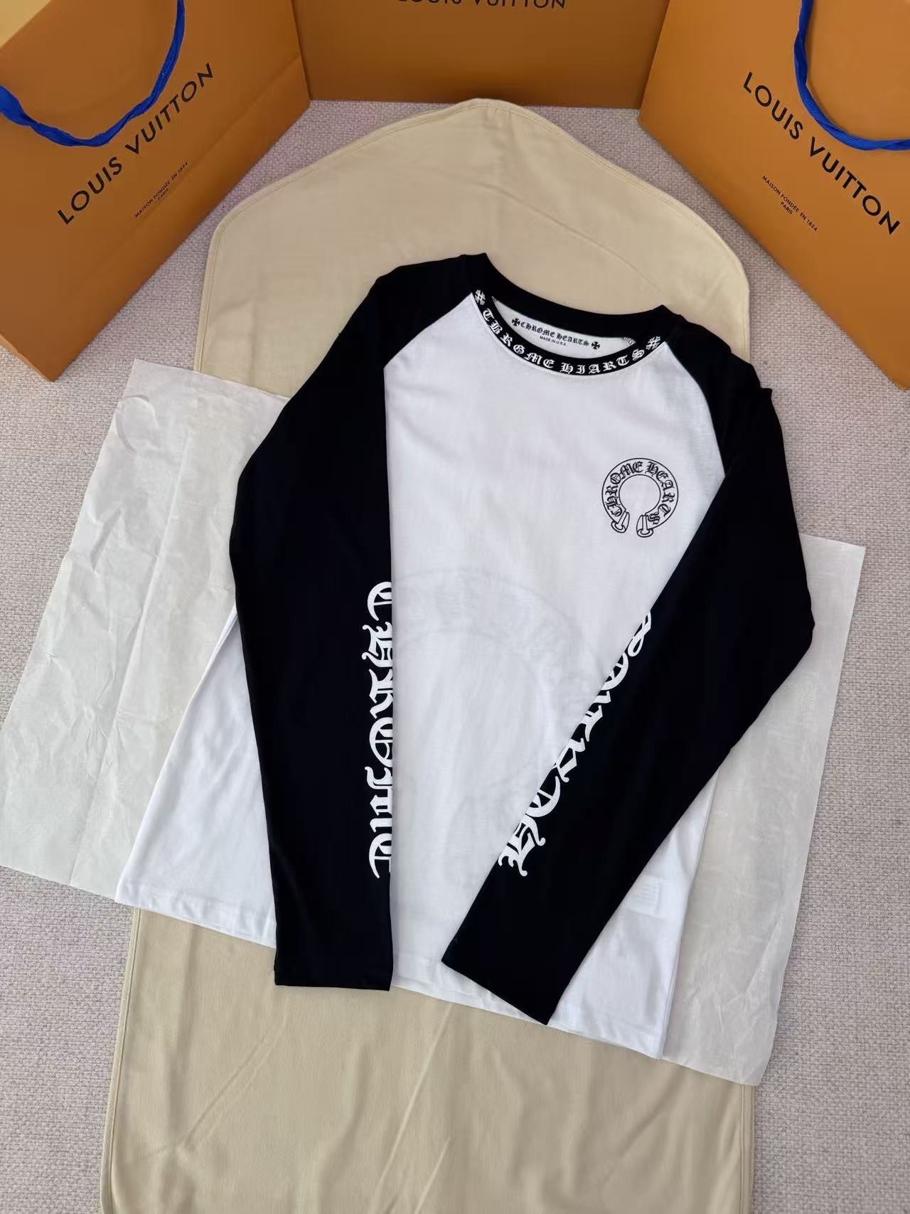 Chrome Heart Raglan Horseshoe Long Sleeve