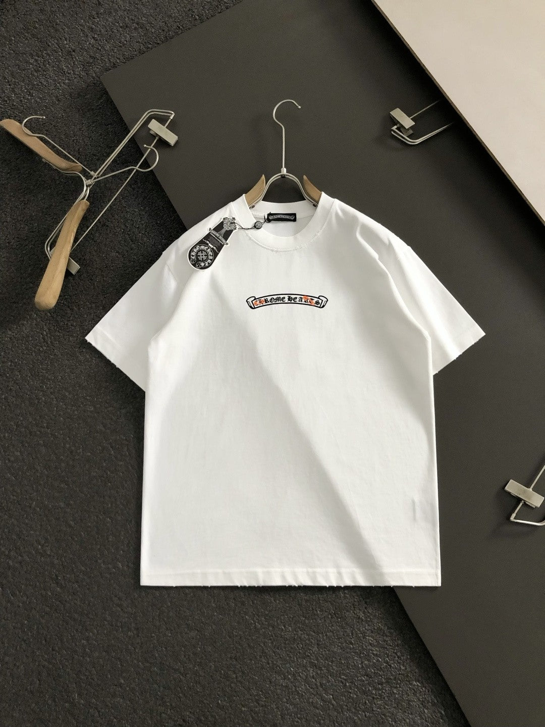 Chrome Heart Chain Horseshoe Tee