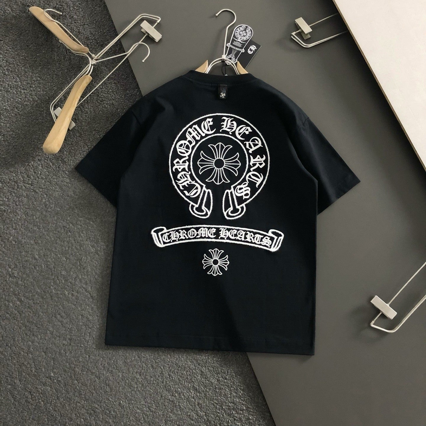 Chrome Heart Classic Horseshoe Banner Tee
