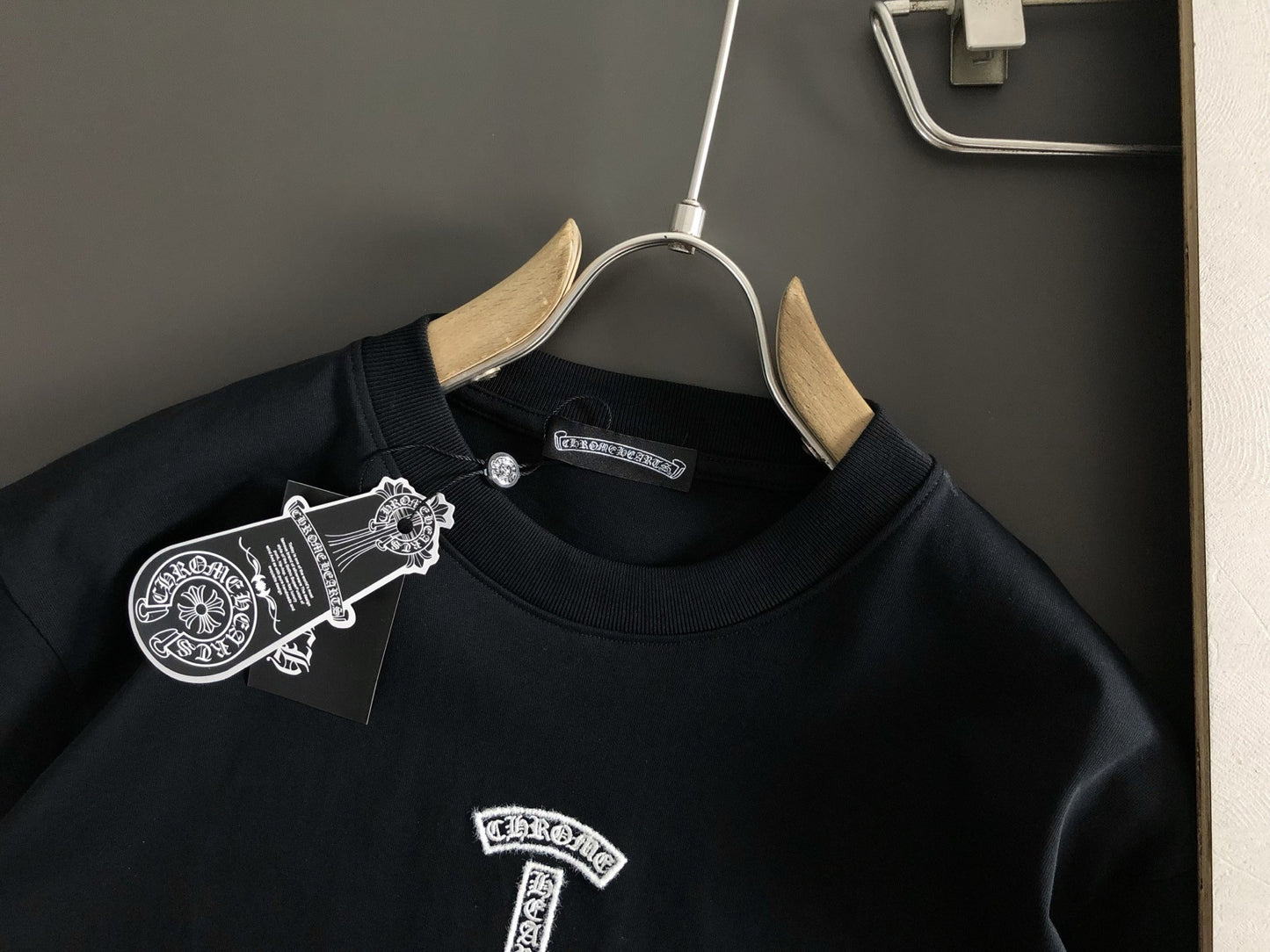 Chrome Heart Classic Horseshoe Banner Tee