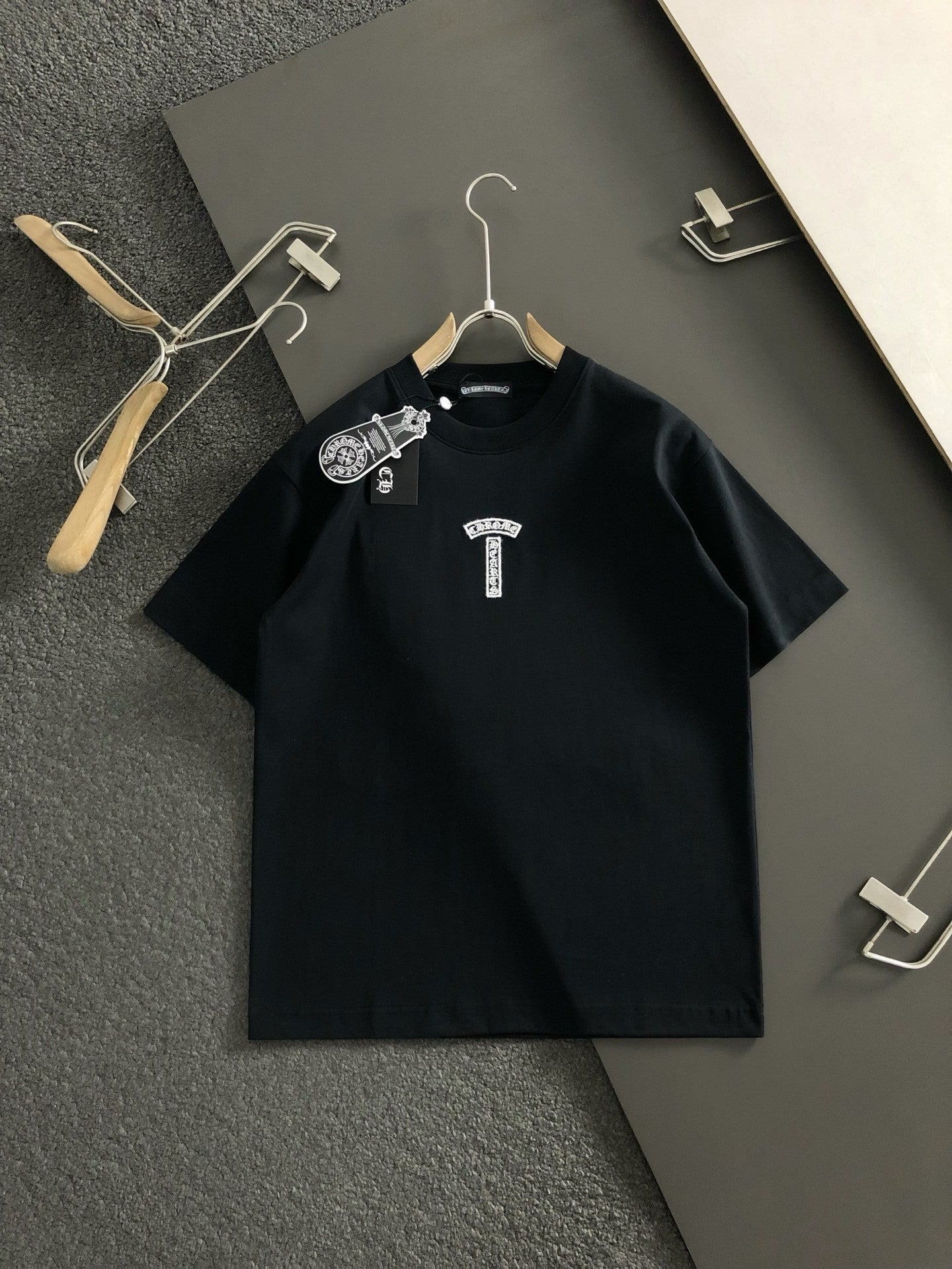 Chrome Heart Classic Horseshoe Banner Tee