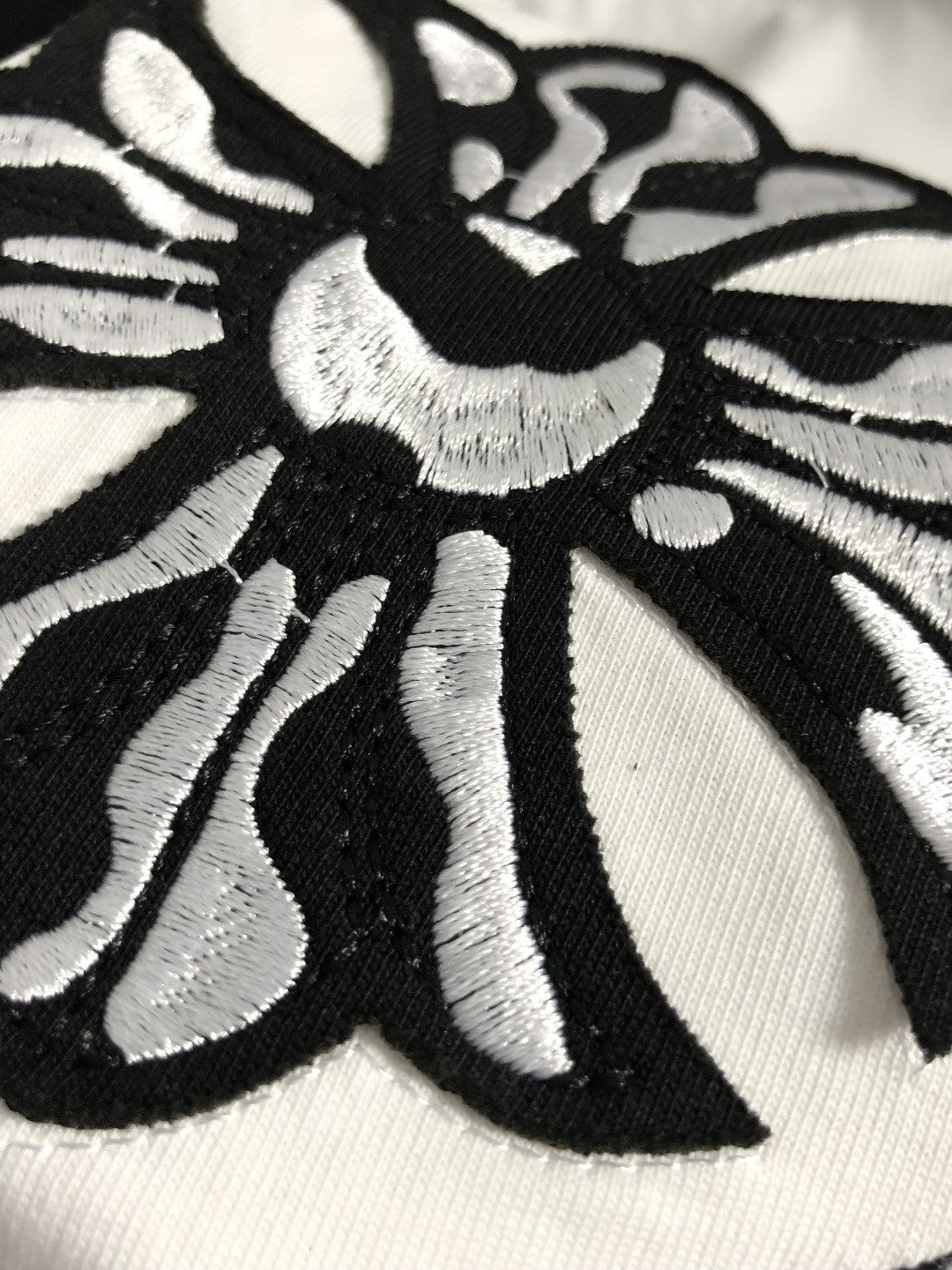 Chrome Heart Raglan Horseshoe Tee